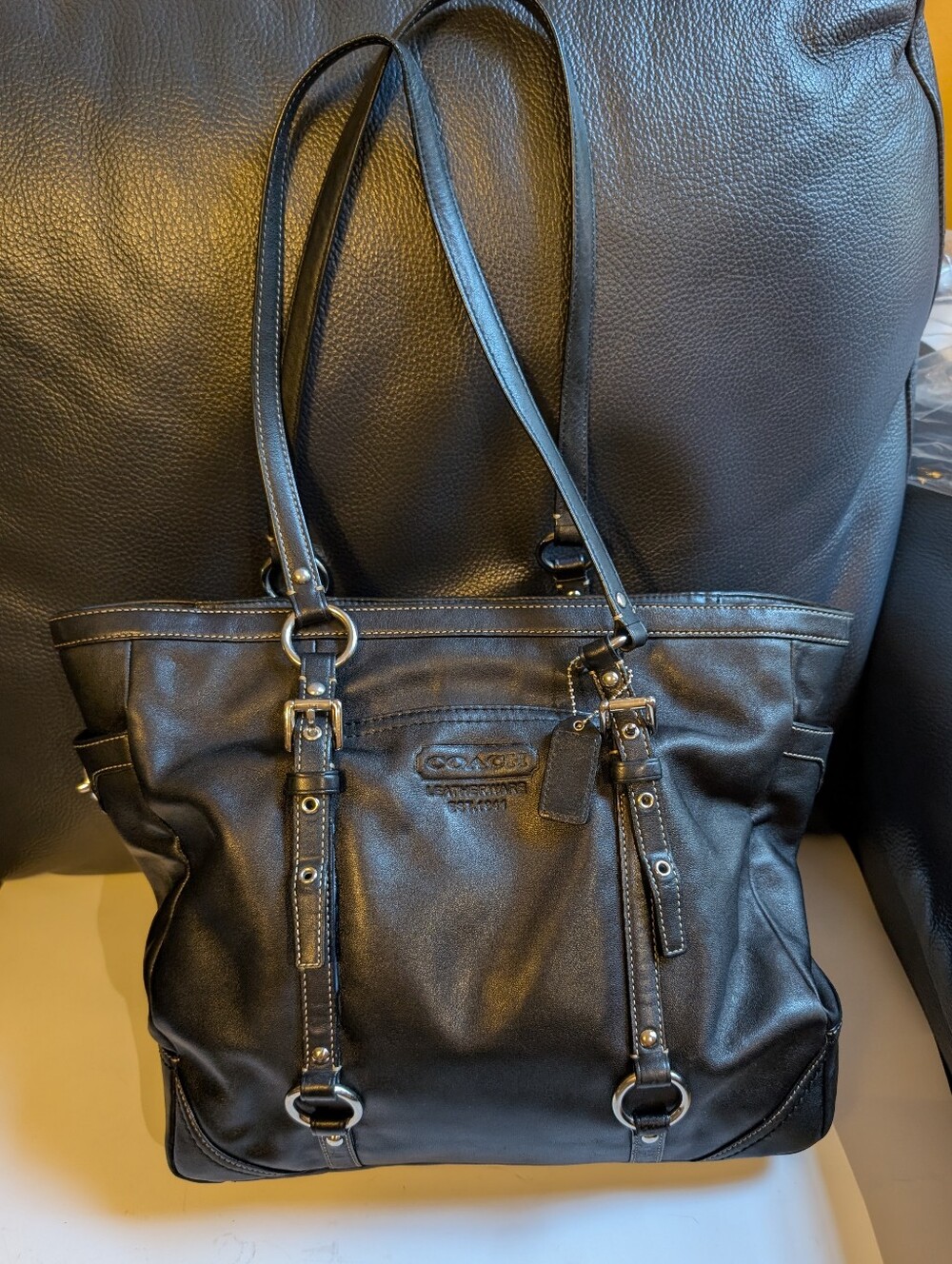 Vintage COACH F11525 Black Glove Tanned Leather East West Gallery Tote Bag Y2K
